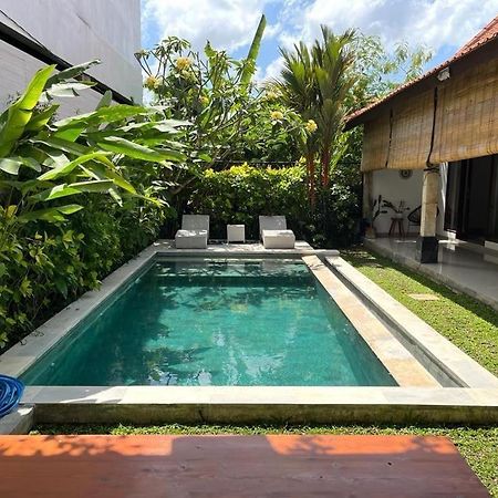 Heart Of Canggu - Villa Embra Bagian luar foto
