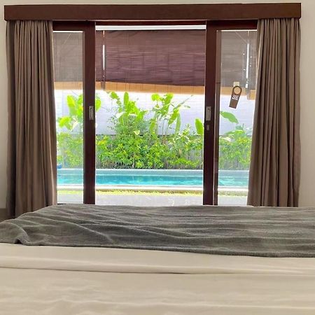 Heart Of Canggu - Villa Embra Bagian luar foto